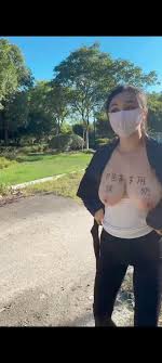 榜一大哥千元定制各种户外露出视频[23v-994m] | 精选Porn