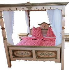 Voglauer Anno 1700 Altweiss Himmelbett Holzbett Doppelbett Mit Himmel Landhaus Weiss Vintage Landhaus Mobel Kleinkinderbett Himmelbett