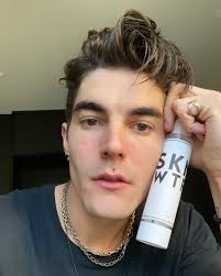 SKN WTR (@skn.wtr) • Instagram photos and videos