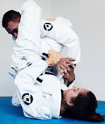 He believes that jiu jitsu is for everyone, regardless of age, fitness or experience. Gracie Jiu Jitsu Gernsheim