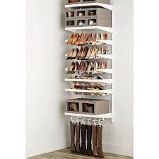 1001 Idees Pour Amenager Un Dressing A Chaussures Porte Chaussures Mural Range Chaussures Mural Rangement Chaussures