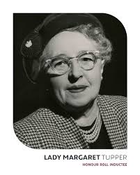 Who are the cast members in the GHS class of 1969 school skit?