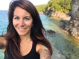 Ashley Gadd's Instagram, Twitter & Facebook