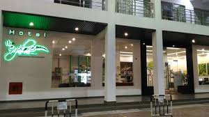 Melaka — a taxi from melaka sentral to the town center was rm20, and it was rm30 when we went melaka was so compact that we just walked around town center, making our transport expense very. Bathroom Picture Of The Explorer Hotel Melaka Tripadvisor