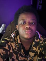 Hi, my name is Dominique I'm 35 years old. I'm from Chicago Illinois. I'm  here to meet new friends and enjoy life….. Hey Yall 🥰