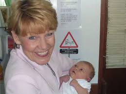 Could eating every 15 minutes cure infertility: Bizarre diet that tackles  'PCOS'