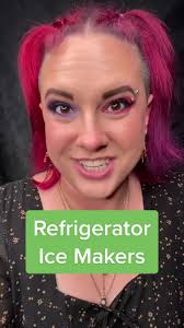 #LearnOnTikTok #TodayILearned #fridge #refrigerator #ice #icemaker  #HowStuffWorks #LifeHack #kitchen #CleanTok #clean #WomenInTrades  #Tradeswoman