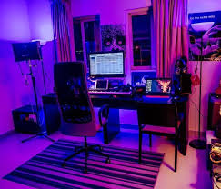 This is my music studio setup, and in this video, i'll show you how to set up a bedroom recording studio for beginners 2020. Nice Studio Vibes With This Setup Running Fl Studio By Wway1875 Musicstudio Musicproducer Home Studio Setup Music Studio Room Aesthetic Music Studio Room