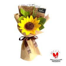Nah untuk itu kali ini akan ditampilkan. Jual Hallolia Craft Single Sunflower Buket Bunga Terbaru Juni 2021 Blibli