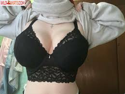 15 hot photos by Zomboobs