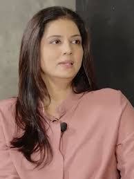 Safa Nadeem's Instagram, Twitter & Facebook