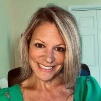 Teri Shaw's Instagram, Twitter & Facebook