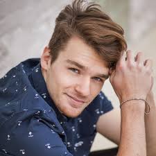 Michigan Portrait Photographer (@erikaproctorphotography) • Instagram  photos and videos