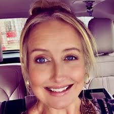 Tara Fairweather (@TaraFair45)