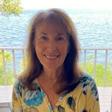 Corinne Lomas's Instagram, Twitter & Facebook