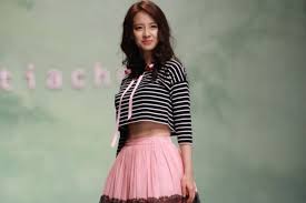 This is the one song ji hyo wore in episode 142 of running man: Breaking Running Man Actor Song Ji Hyo Starting A New Show Of Her Own