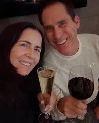 Happy Holidays friends! Wishing you a wonderful year end filled with  happiness and love. May 2025 bring your wildest dreams to fruition. From my  family to yours ❤️ #happyholidays #fromustoyou #mayallyourdreamscometrue  #herestosuccess #