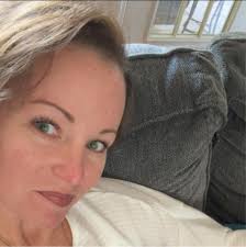 Lisa Szczepek Independent Consultant of R+F