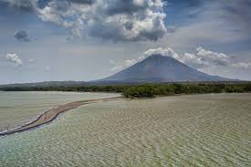 Der nicaraguasee, auch cocibolca, ist der größte binnensee in mittelamerika und liegt im südwesten von nicaragua nahe der staatsgrenze zu costa rica. Individualreise Nicaragua Kompakt America Andina