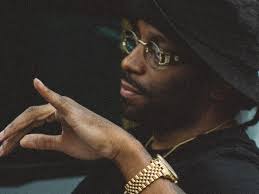 Abby Sage shares emotionally introspective ballad with 'Wasting Away'