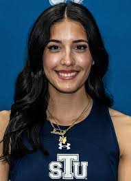 Alexandra Macaskill's Instagram, Twitter & Facebook