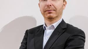 By stefano raimondi, from per restare fedeli (massa, italy: Stefano Raimondi Nuovo Direttore Di Artverona Le Dichiarazioni A Caldo