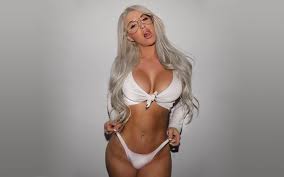 Wallpaper : Laci Kay Somers, model, bikini, simple background, big boobs,  platinum blonde 1920x1200 - poune - 1598287 - HD Wallpapers - WallHere