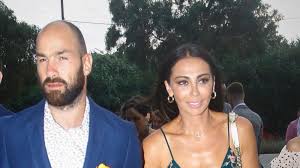 Lifestyle, videos and celebrity news! Olympia Xopsonidoy Moy Epesan Ta Mallia Paleyw Me Ta Dontia Moy