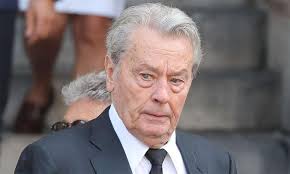 Alain delon, french film actor whose striking good looks helped make him one of the principal male stars of the french cinema in the 1960s and alternative title: Alain Delon Operado De Urgencia Del Corazon Noticias Hola Com