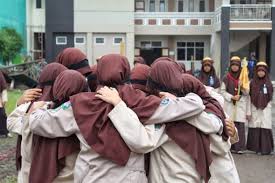 Contoh artikel non penelitian sekolah dasar (13). 50 Contoh Yel Yel Kelompok Pramuka Lucu Keren Kreatif Semangat