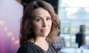 Selfietoppen: Morkakespising, katter i bånd, parti til salgs og fising i  skjørtet