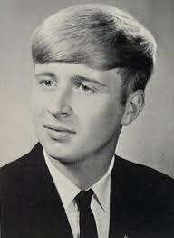 Richard Lecours's Instagram, Twitter & Facebook