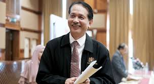 Dr noor hisham stated that the chinese medical team will look at the performance of malaysia's hospitals in handling the current outbreak. China Tv Names Noor Hisham Among World S Top 3 Doctors Managing Covid 19 Crisis The True Net