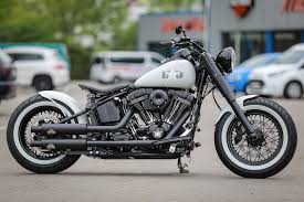 As striking as it is simple, it features the iconic hd bar and shield logo in vibrant orange and white set on a black matte coated body. Thunderbike White Star H D Softail Slim Flss Custom Motorcycle