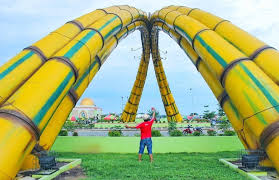 Waterboom terbesar dan terkenal di lampung ini berlokasi di jalan radin imba kesuma ratu, sukadanaham, tanjung karat barat, dekat. 20 Spot Wisata Pringsewu Paling Hits Di Lampung Sigerblogger