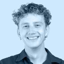 Liam Carter's Instagram, Twitter & Facebook