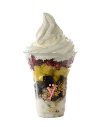 Happy Dej La Nouvelle Tendance Du Dejeuner Healthÿ Sur Rennes Un Yaourt Glace 0 Mg Avec Ses Fibres Et Fruits Frais