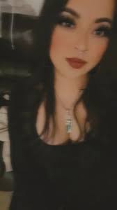 Janie Robles (@janierobles)