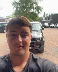 Please drop us a message for your free quote today  https://www.facebook.com/LDDSERVICES Services we provide ▪︎Tree surgeon  ▪︎Garden maintainence ▪︎house removals ▪︎waste removals ▪︎garage clearances  ▪︎House clearances ▪︎office clearances ...