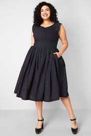 Black Cocktail Dress Plus Size In Modern Styles In 2020 Plus Size Cocktail Dresses Plus Size Formal Dresses Flare Dress