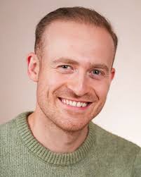 Thought it was time to freshen up a bit😉✨ New headshots by the outstanding  and incredibly talented @marbleandskyphotography!! Extremely grateful my  girlfriend takes the best headshots in the business📸🙌 #headshots #actor  #comedy #
