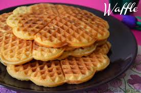 Inoltre, include la ricetta della pasta waffle per i produttori di wafflenella sua composizione uova di gallina. Waffle