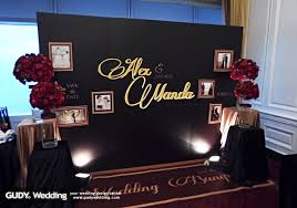 尖峰餐期，請迴台取餐，有未見菜色請告知服務人員，將立即製作放上迴台。 鮭魚親子小鮮貝salmon w／ roe baby scallopサーモンのいくらとホタテのせ. Wedding Deco é ‚é®®101 å¤å…¸æ­æ´²å'–å•¡é‡'å©šç¦®ä½ˆç½® Bridal Theme Wedding Backdrop Wedding Decorations