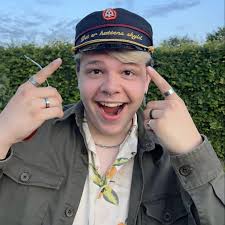 TILLYKKE MED ALLE HUERNE