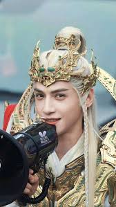 Beautiful costumes combined with Luo Yunxi's handsomeness are even more  perfect 😘😍🥰❤️💜 #LeoLuo🦁🐉💜 #WhispersOfFate🐉🐉🐉