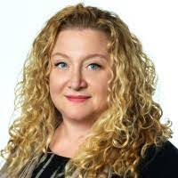 Kira Keating's Instagram, Twitter & Facebook