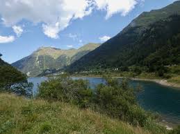 Des villages médiévaux aux montagnes idéales pour les randonnées, votre séjour en location. Los Pirineos Cordillera De Europa Bild Von Pyrenees Orientales Occitanie Tripadvisor
