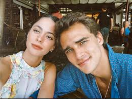 Tini stoessel y sebastián yatra dejaron de ser pareja semanas atrás, sin embargo, sus fans albergan el deseo de que la pareja vuelva a unirse y parece que la cantante le está dando algunas esperanzas. Pin En Tini