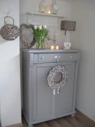 Pin Von Nina Kranzusch Auf Brocante Meidenkasten Shabby Chic Dekor Kommoden Dekorieren Zuhause Dekoration