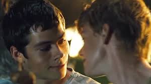 Beso De Thomas Y Newt